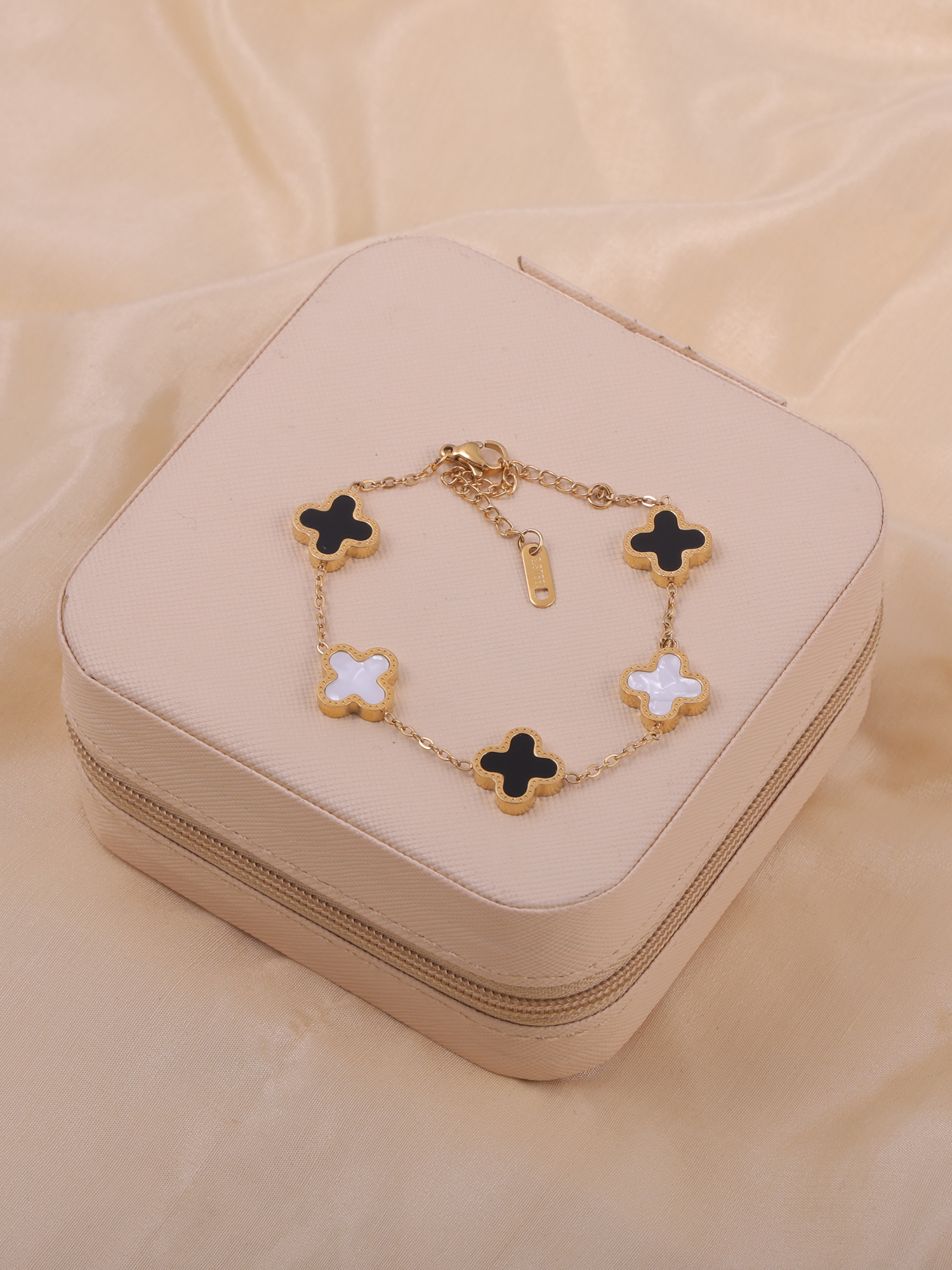 Eterna Clover Duo Anti-Tarnish Bracelet