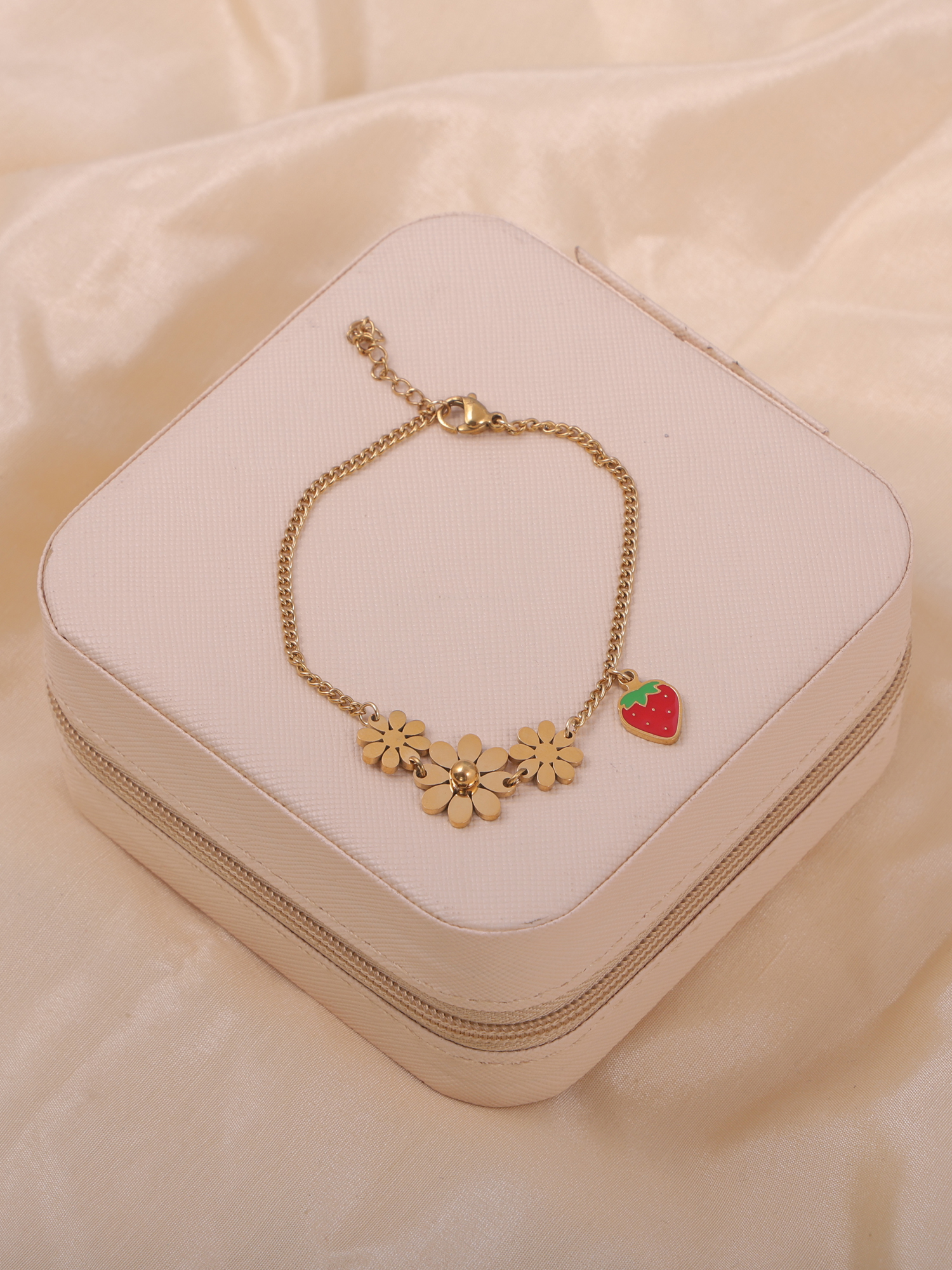Sweet Bloom Strawberry Anti-tarnish Bracelet