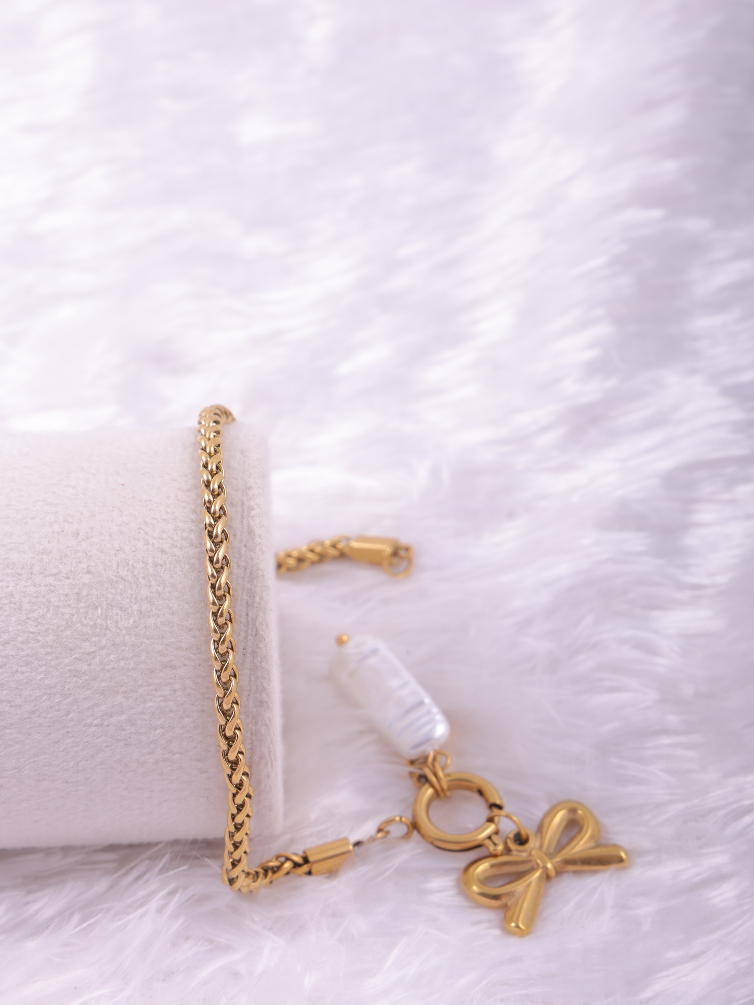 Celestia Pearl Bow Charm Anit-tarnish Bracelet