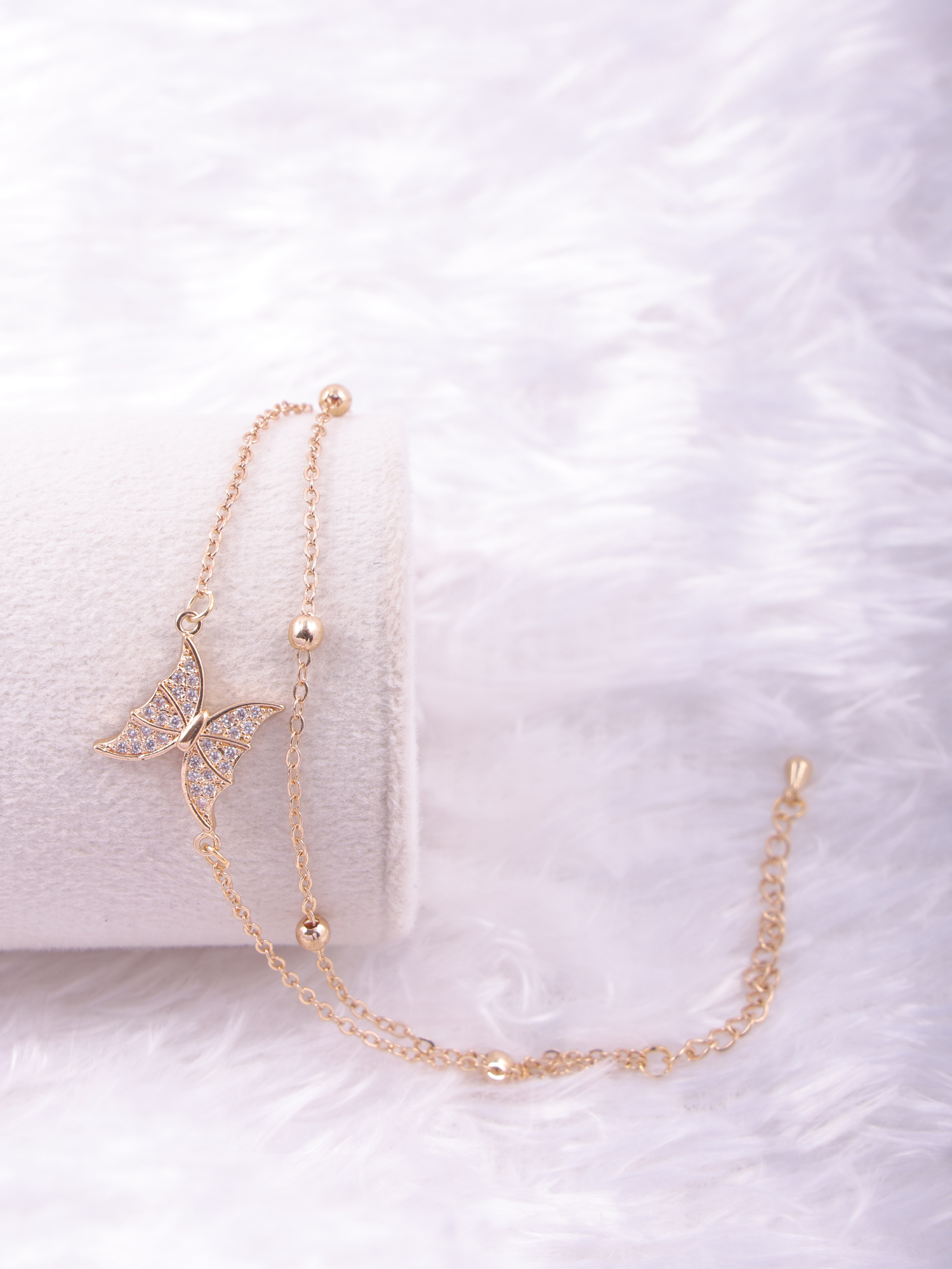 Elegant Butterfly Anti-Tarnish Bracelet with Crystal Detailing
