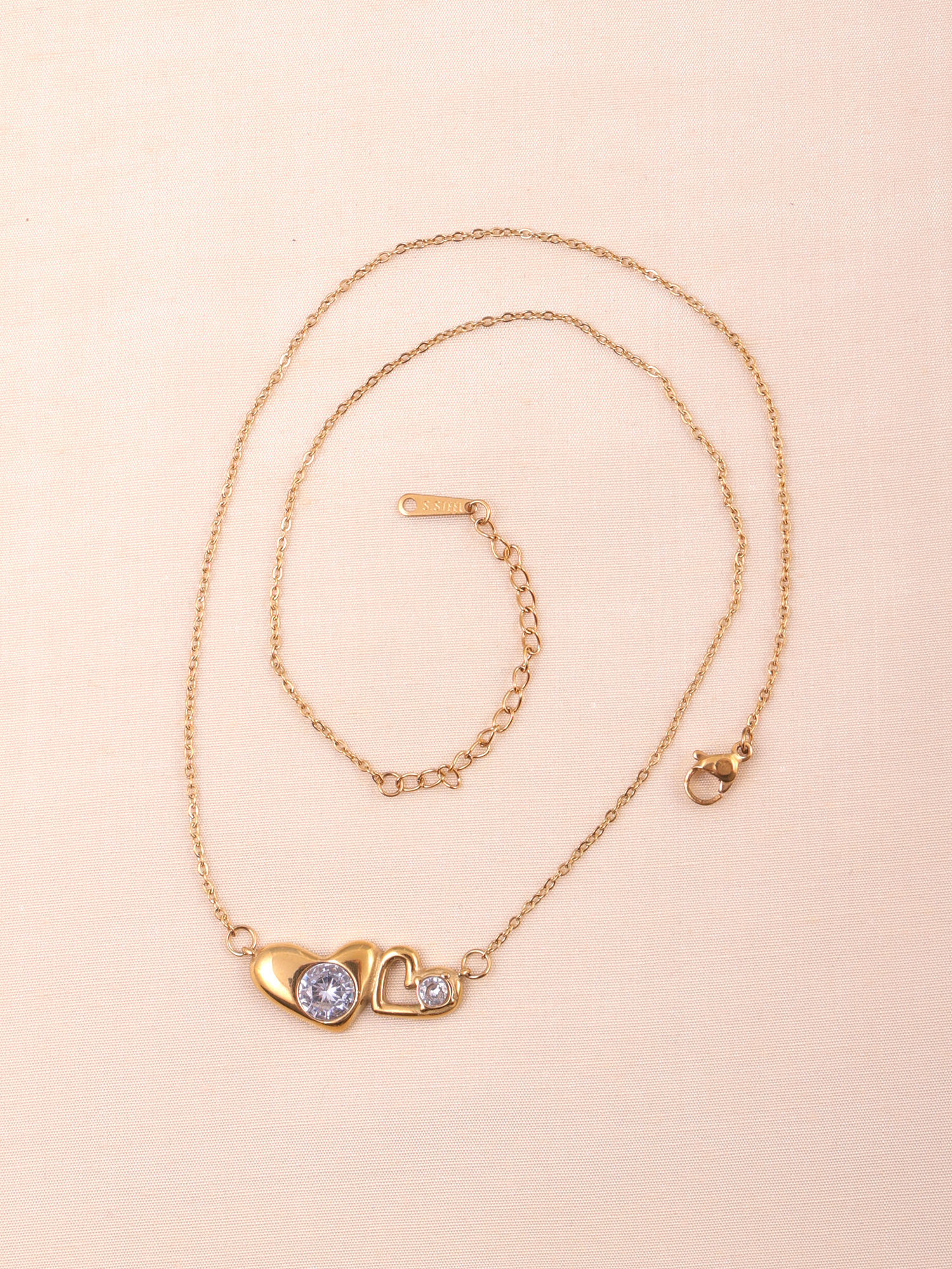 Eterna Duo Heart Necklace – Anti-Tarnish Gold Crystal Love Pendant