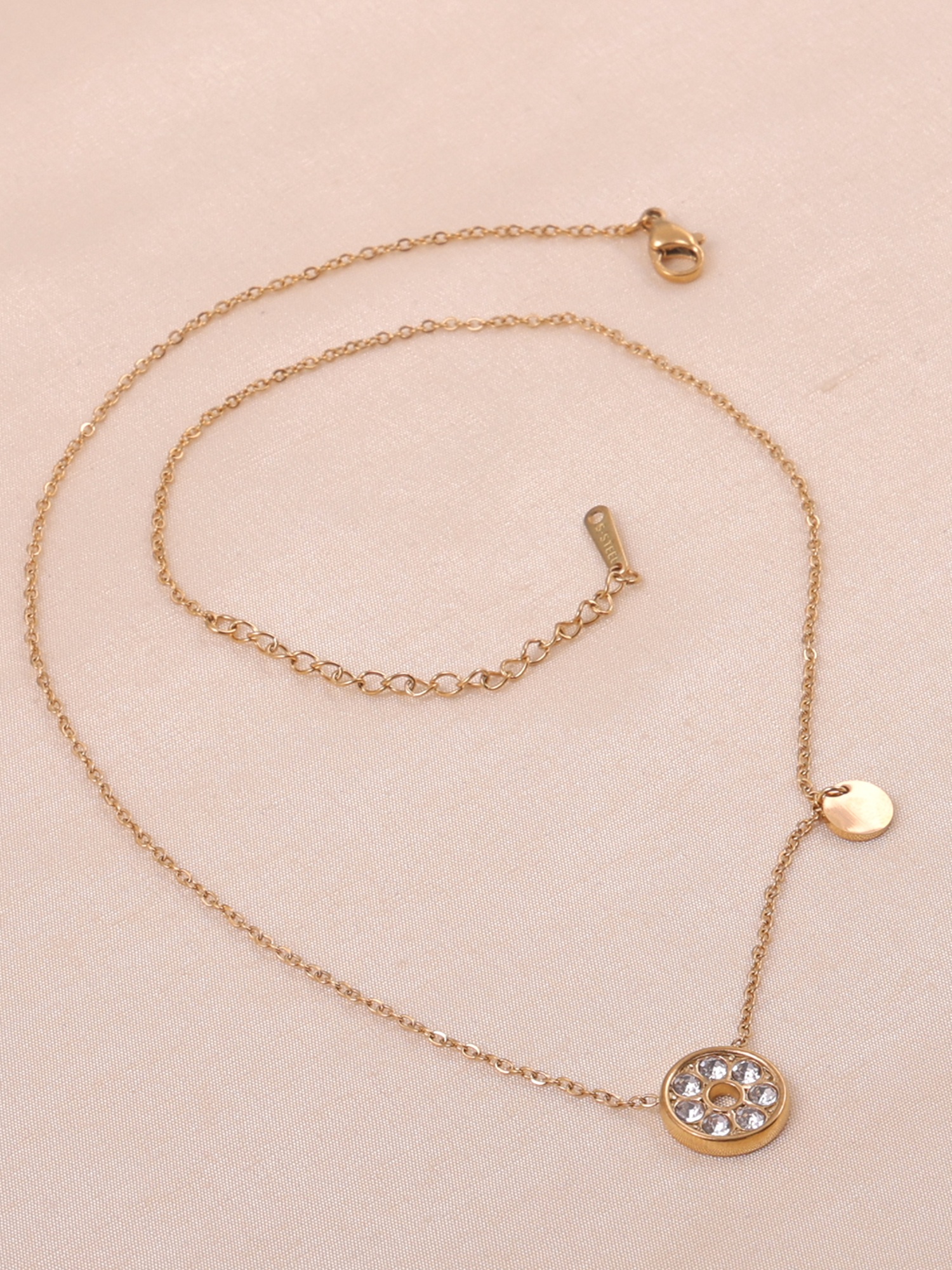 Celeste Round Charm Necklace – Anti-Tarnish Gold Pendant with Minimal Disc Accent