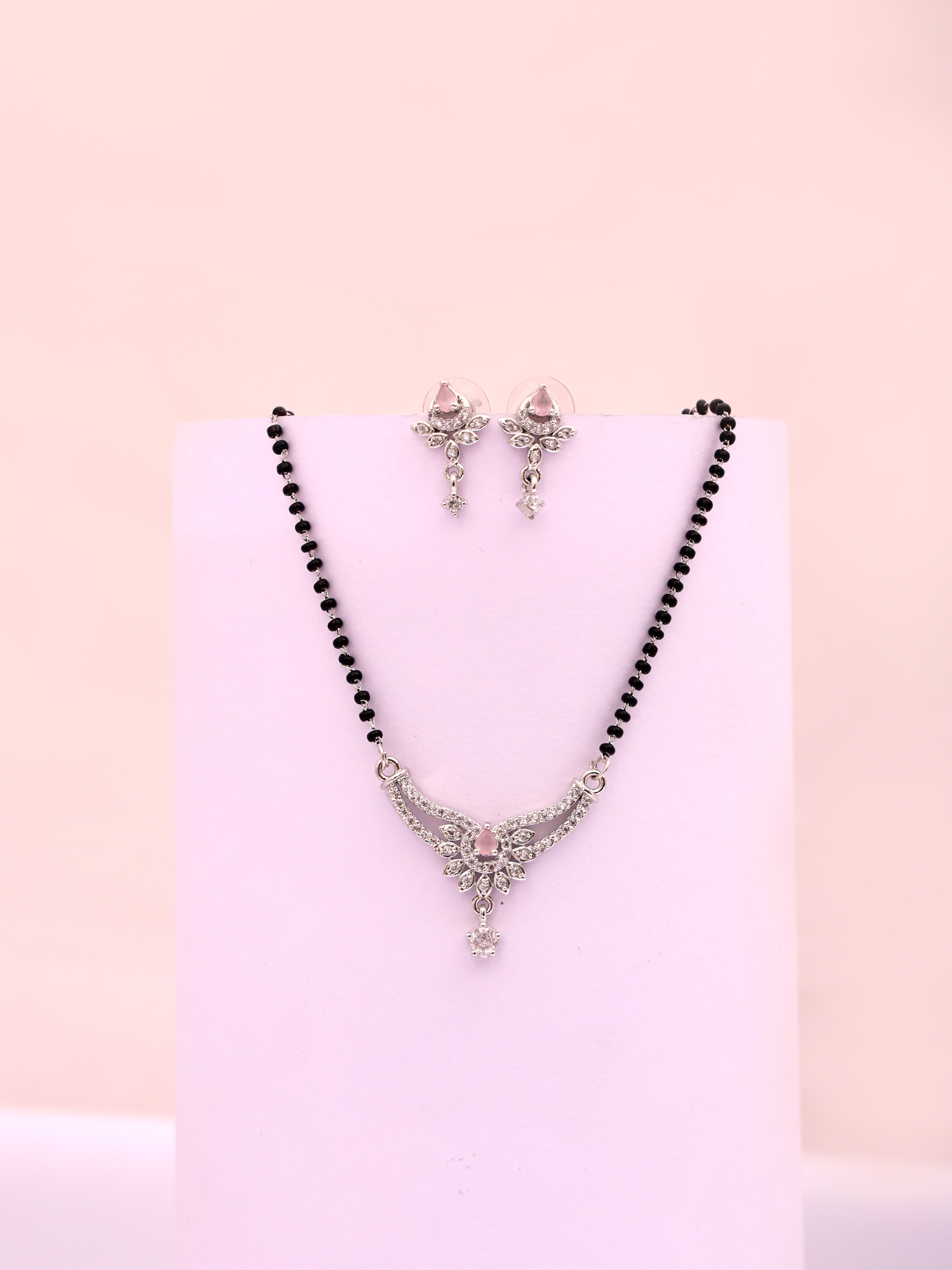 Floral Grace Mangalsutra Necklace Set