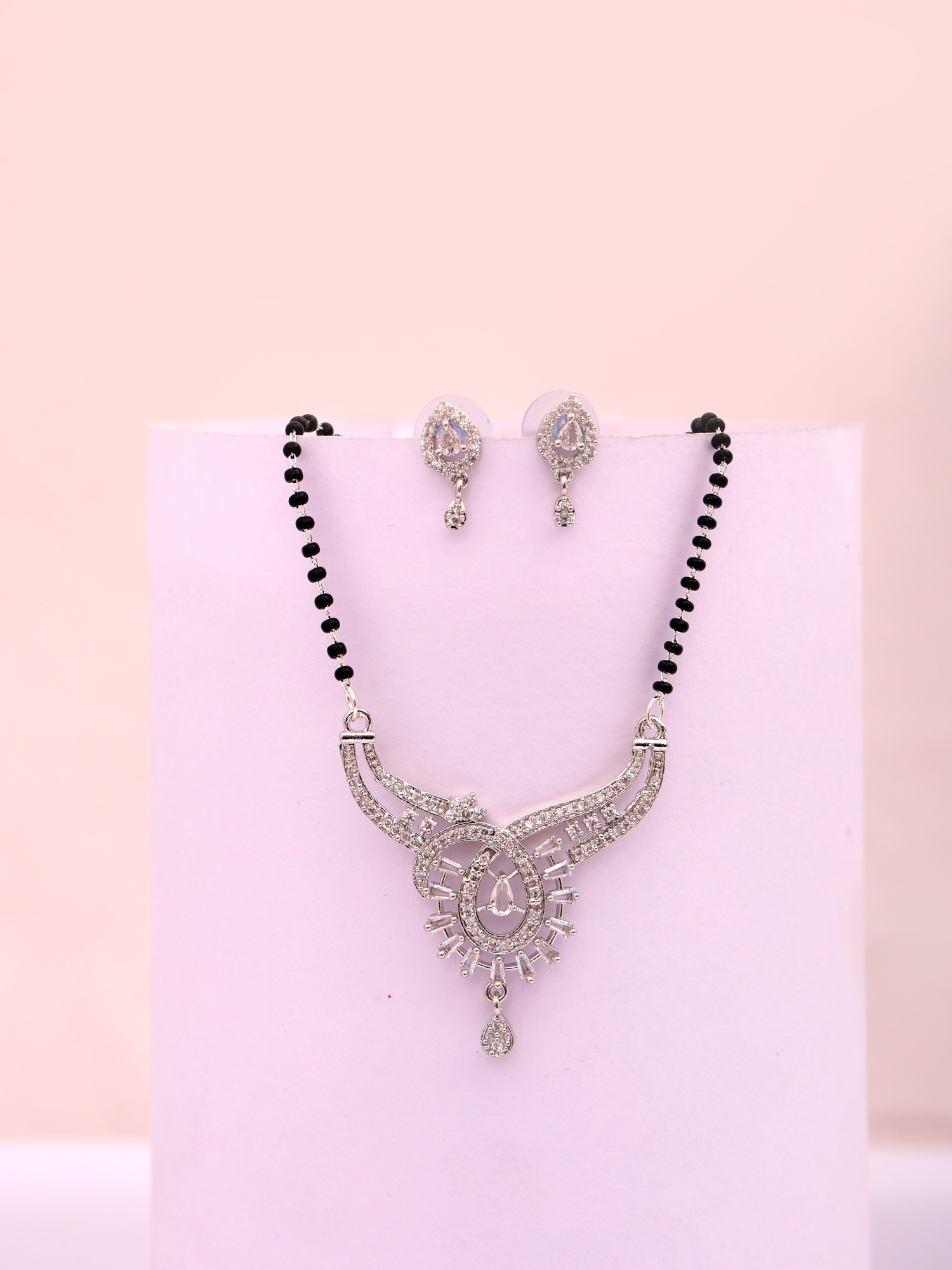 Radiant Halo Mangalsutra Necklace Set