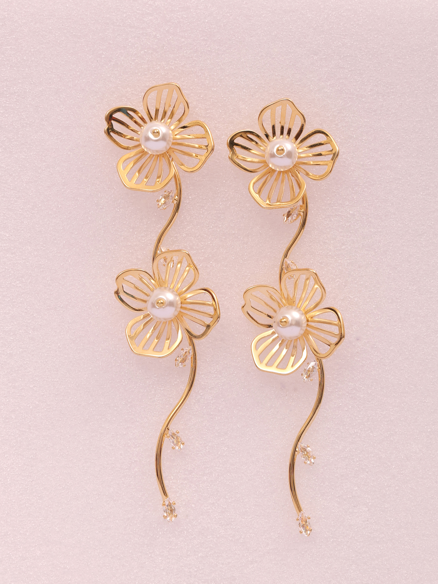 Blooming Pearl Vine Anti-Tarnish Earrings