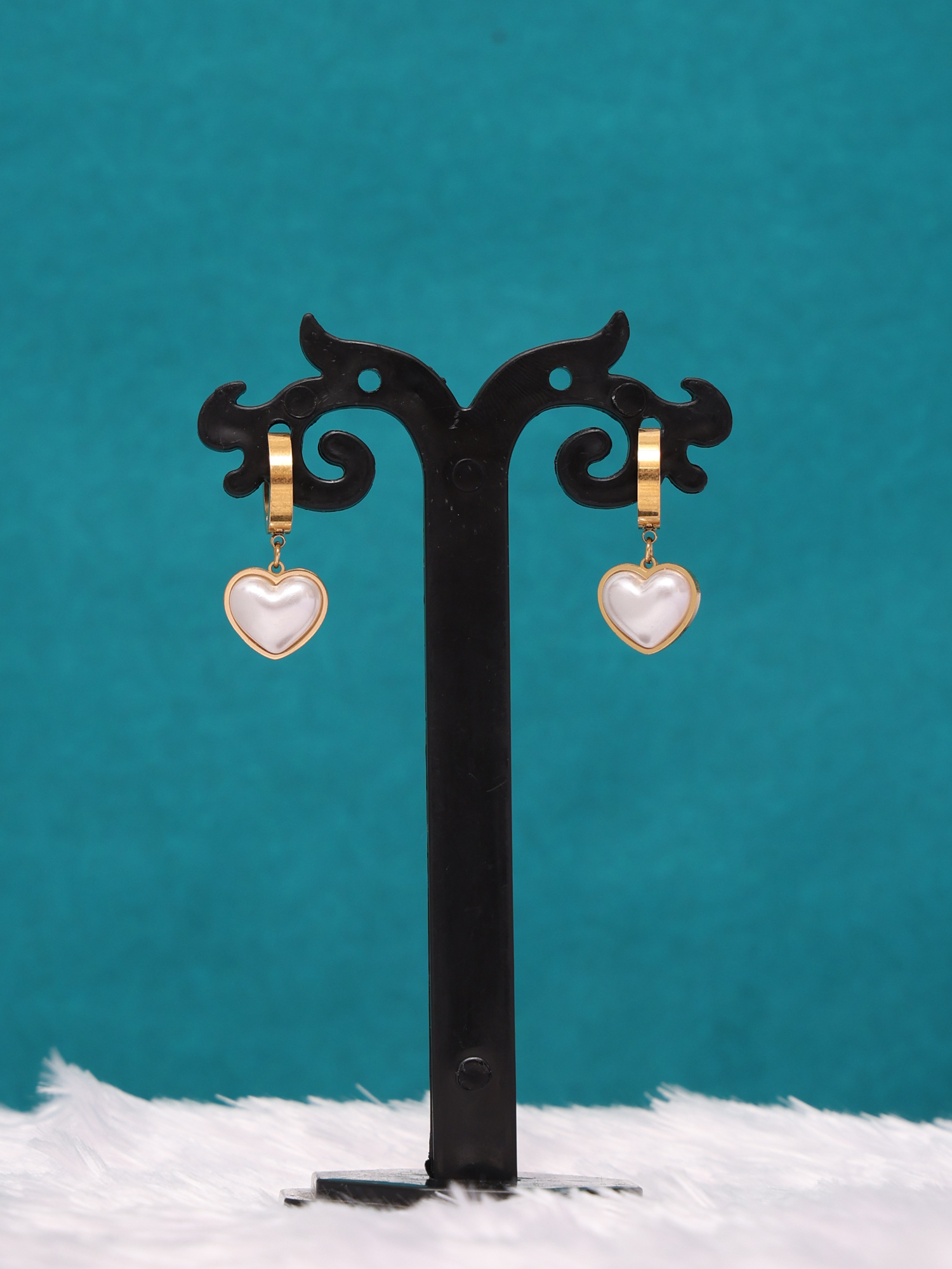 Pearl Heart Anti-Tarnish Hoop Earrings
