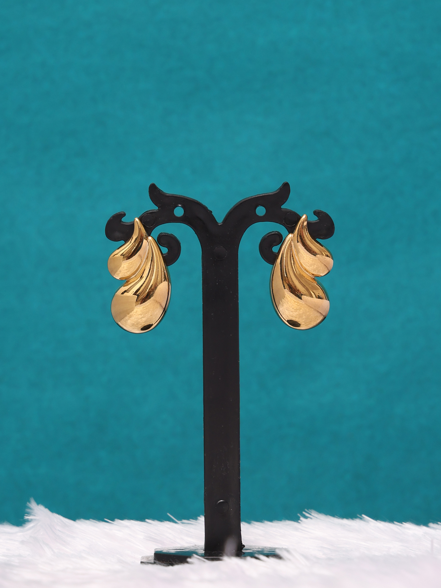 Golden Flame Anti-Tarnish Earrings