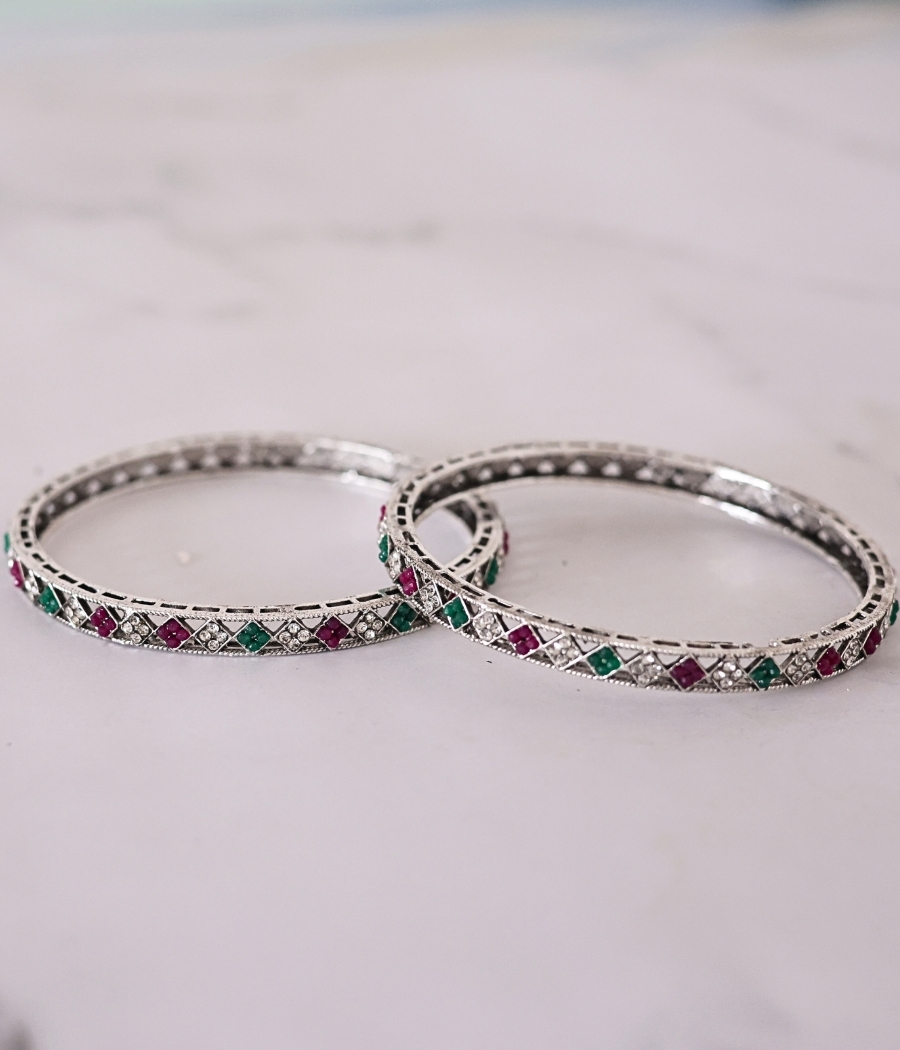 Royal Grace Oxidized Silver Diamond-Cut Bangles (Set of 4)