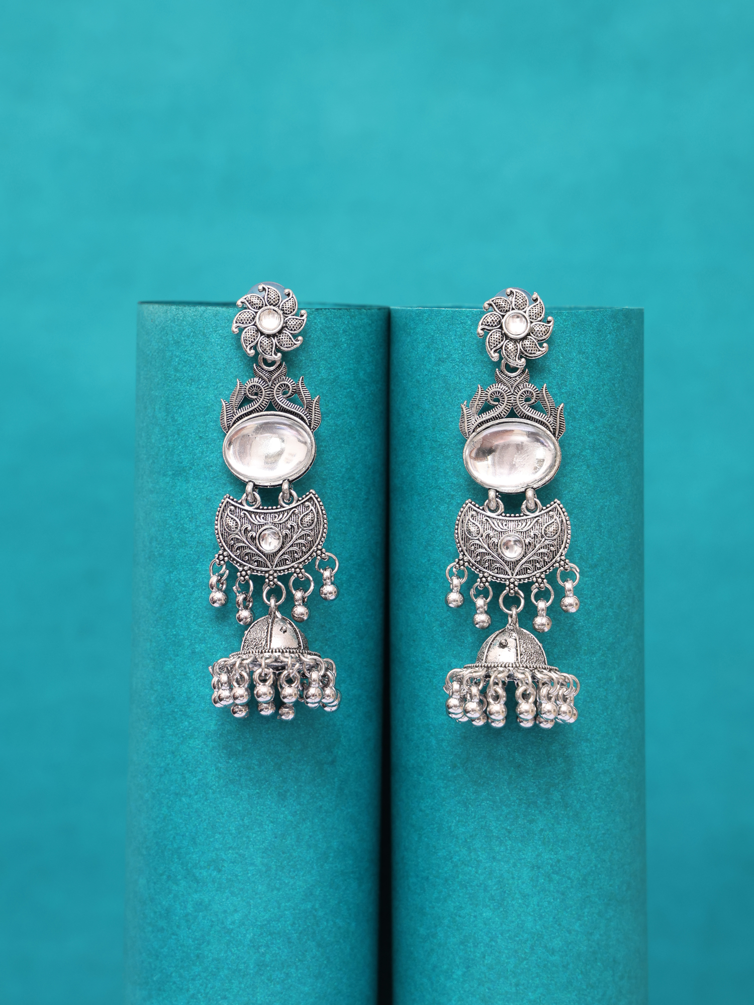 Noor White Kundan Oxidised Jhumka Earrings