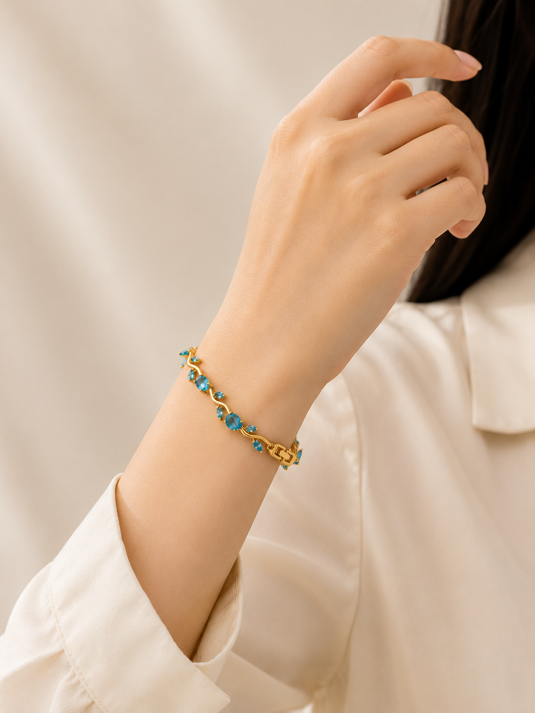 Rivaaya Sky Blue Tulip Anti-Tarnish Bracelet