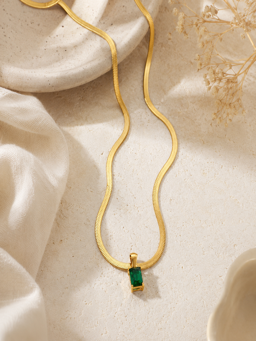 Rivaaya Emerald Solitaire Anti-Tarnish Pendant Necklace