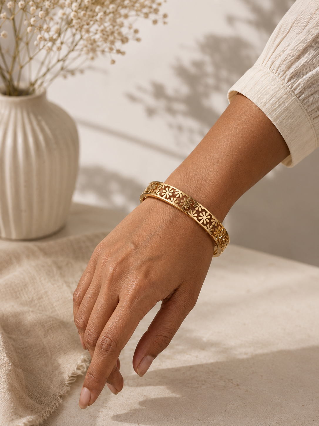 Rivaaya Floral Aura Anti-Tarnish Gold Bracelate
