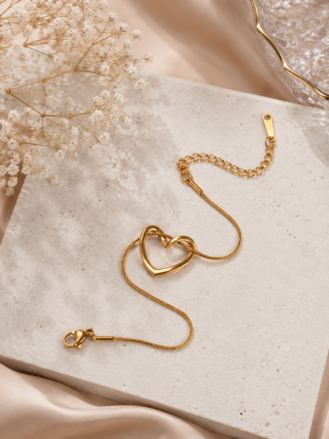 Rivaaya Eternal Heart Anti-Tarnish Bracelet