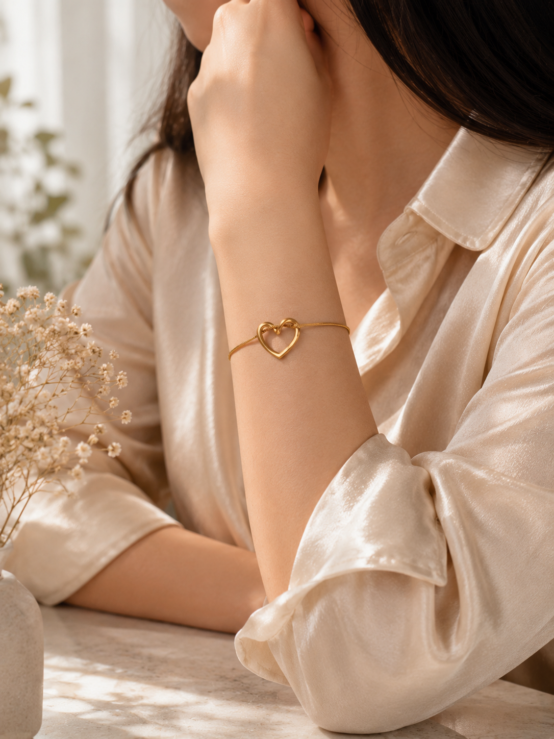 Rivaaya Eternal Heart Anti-Tarnish Bracelet