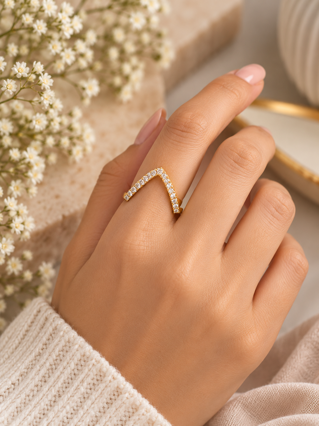 Vanki Diamond V-Shaped Anti-Tarnish Gold Ring