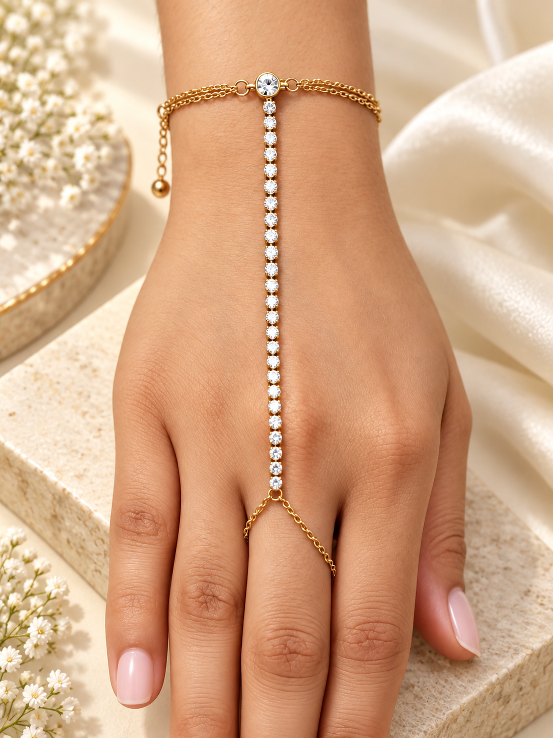 Aurelia Solitaire Anti-Tarnish Gold Hand Chain