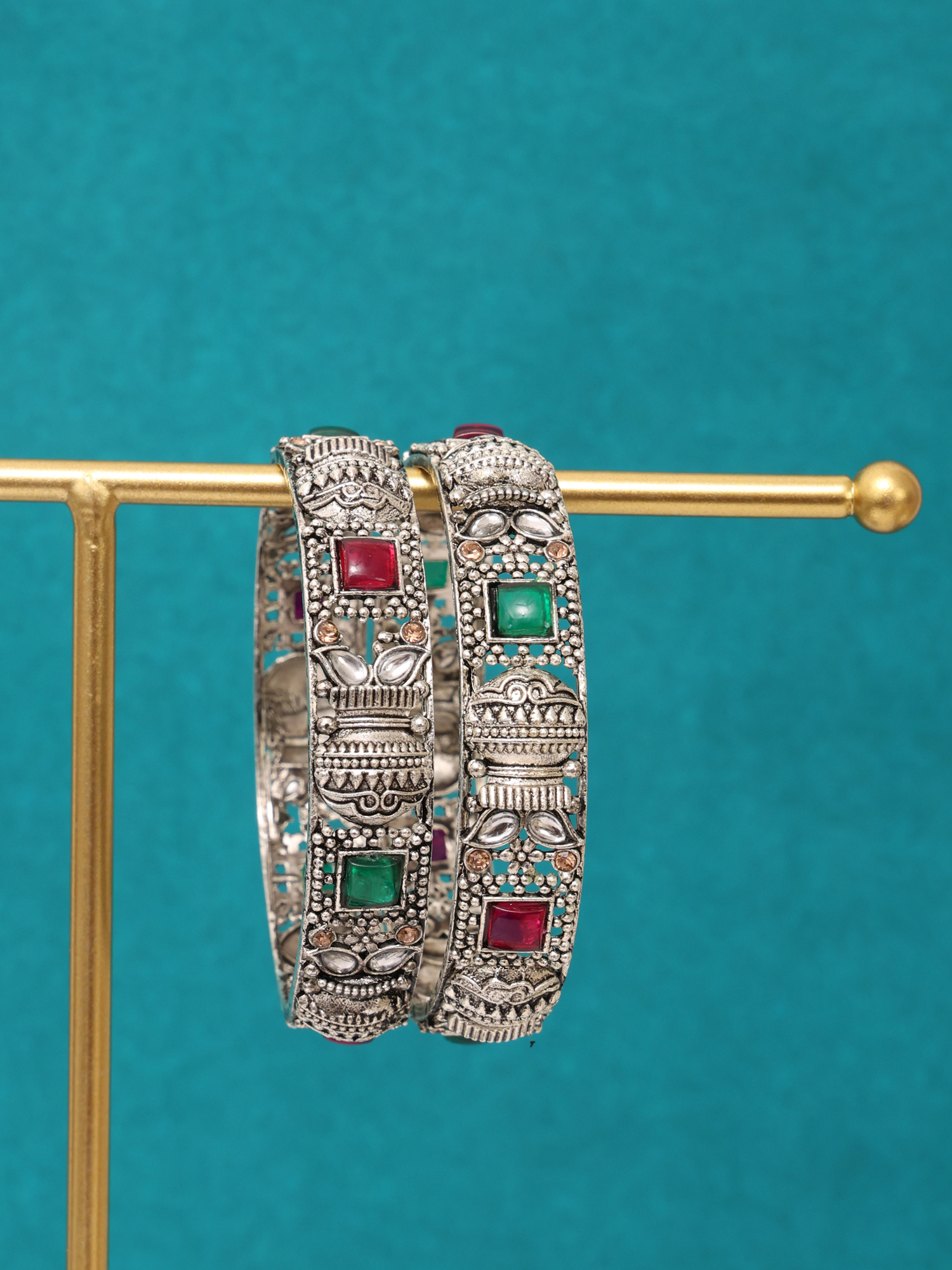 Vintage Royal Kundan Oxidized Silver Bangles