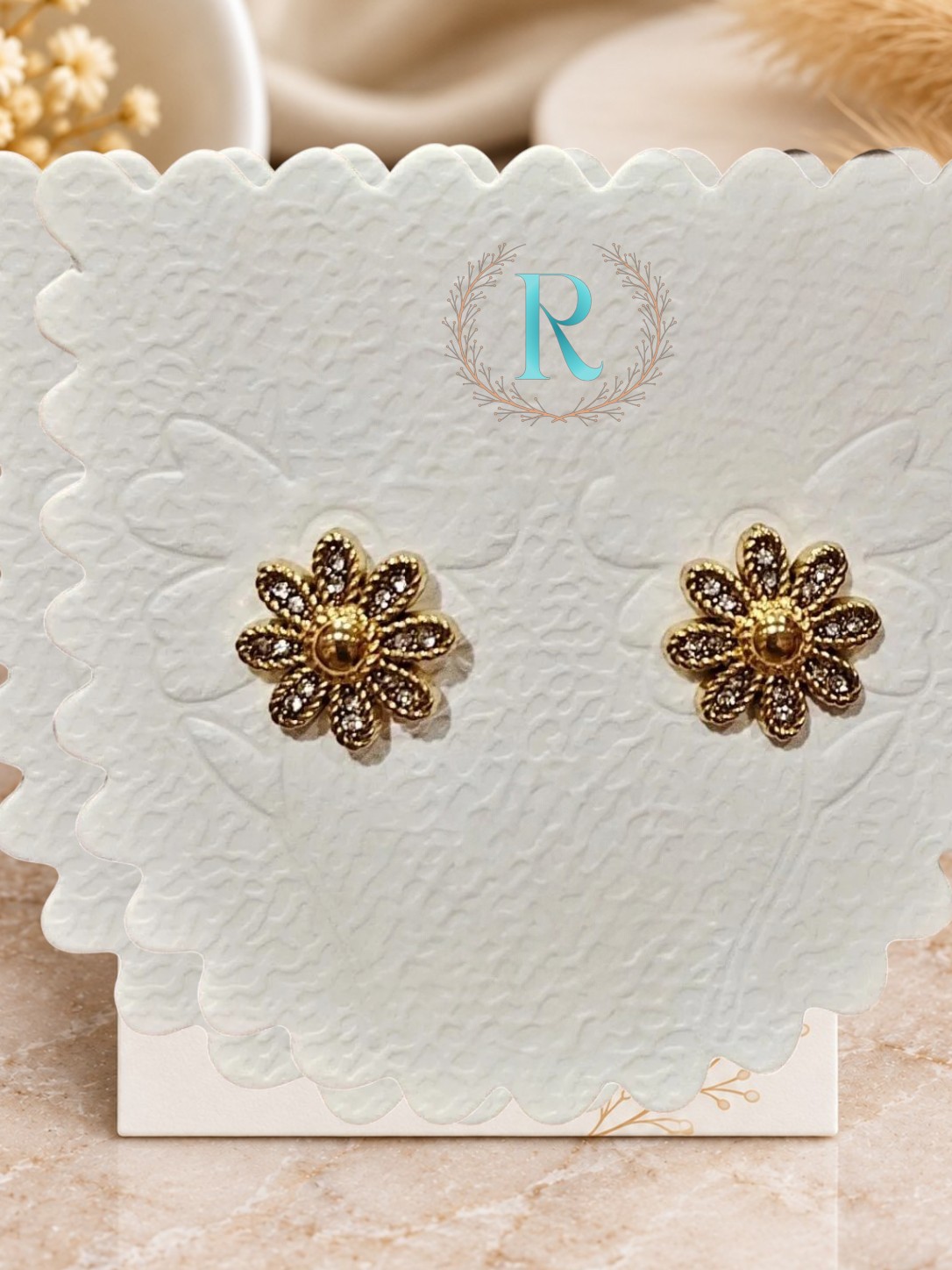 Vintage Daisy Sparkle Anti-Tarnish Stud Earrings