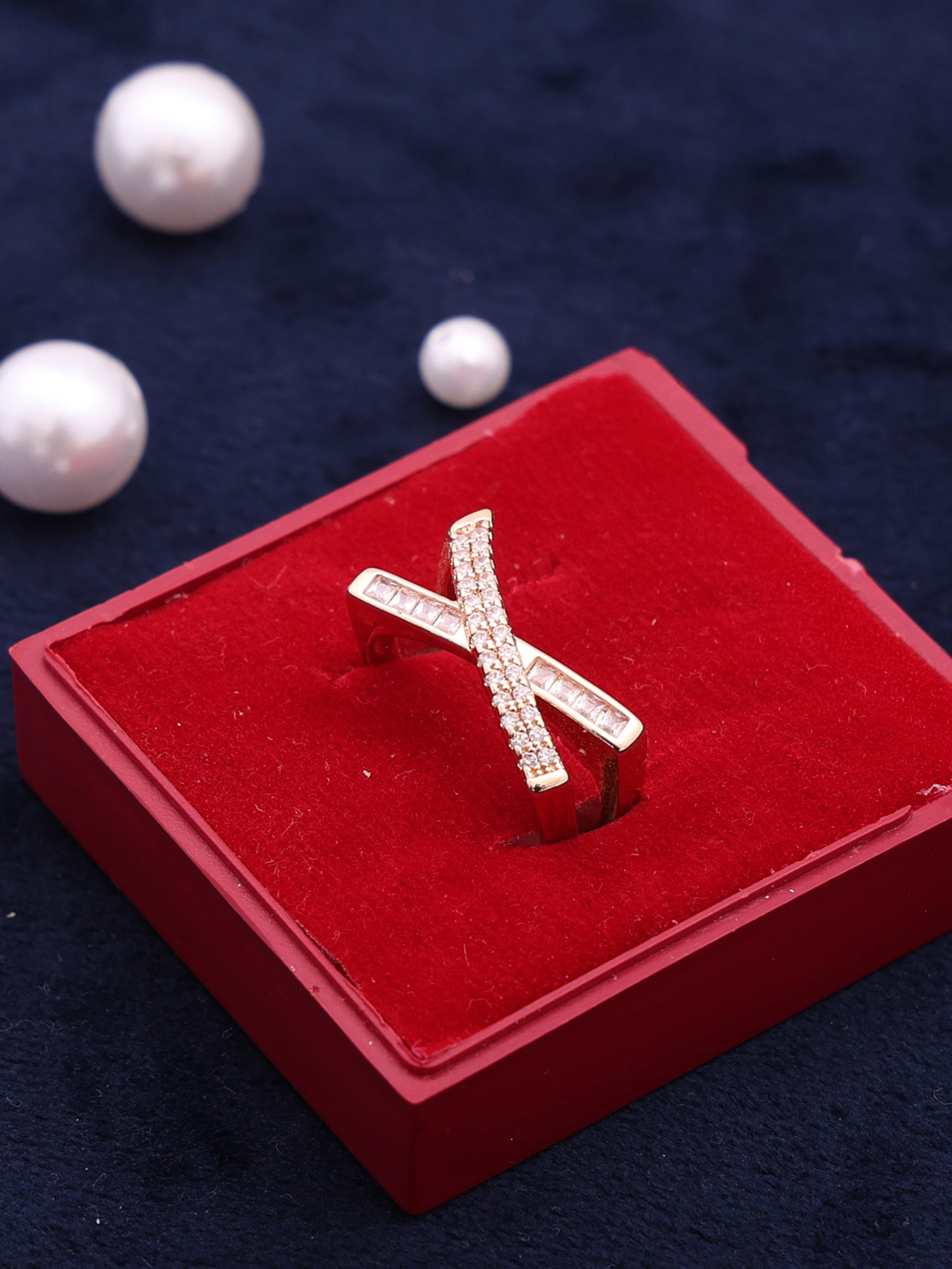 Nova Crossline Crystal Ring
