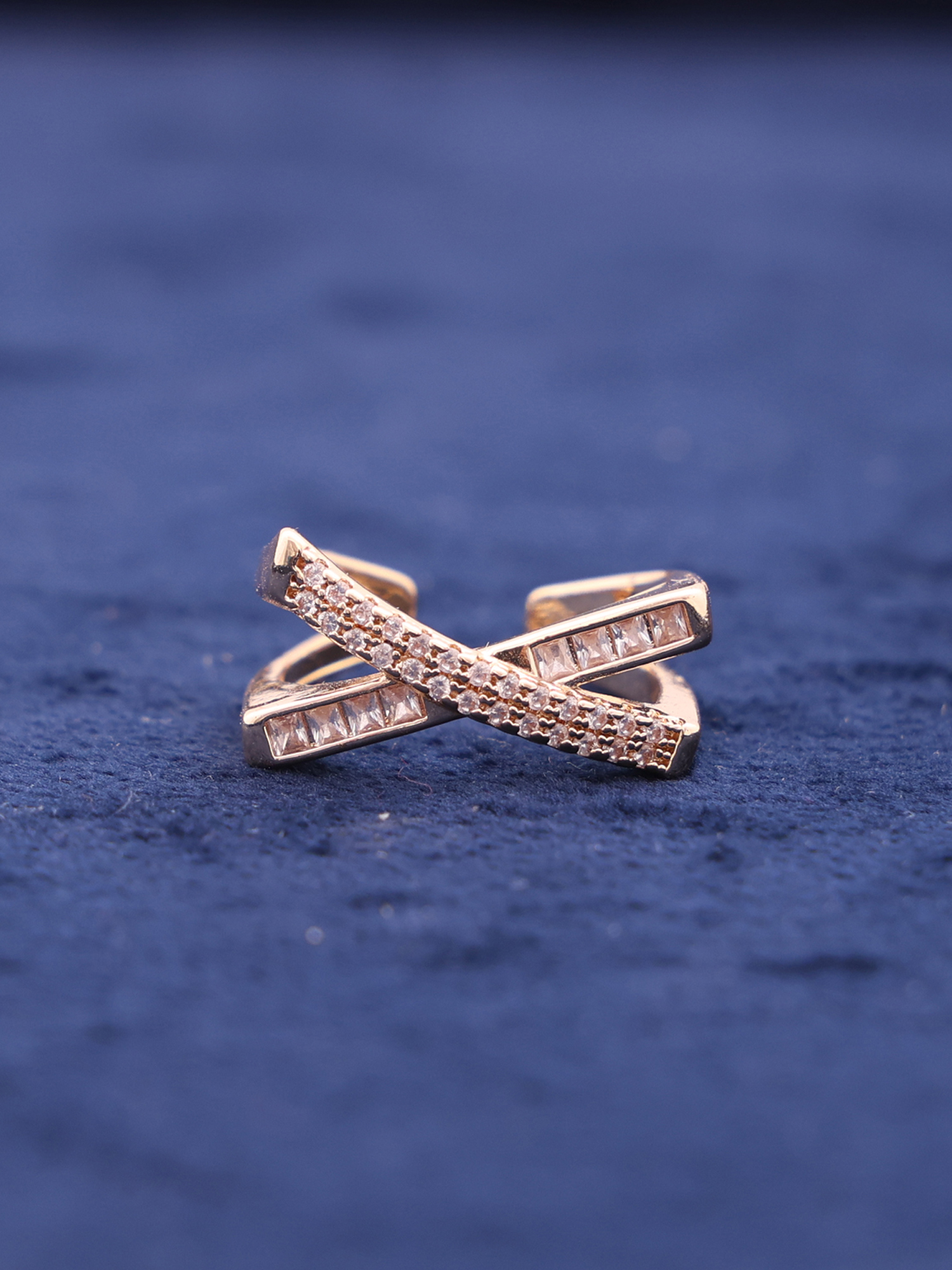 Nova Crossline Crystal Ring