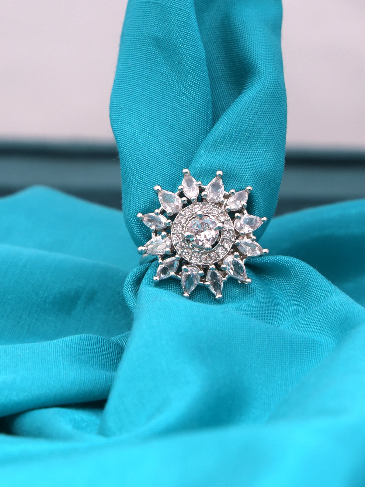 AD Diamond Royal Bloom Ring