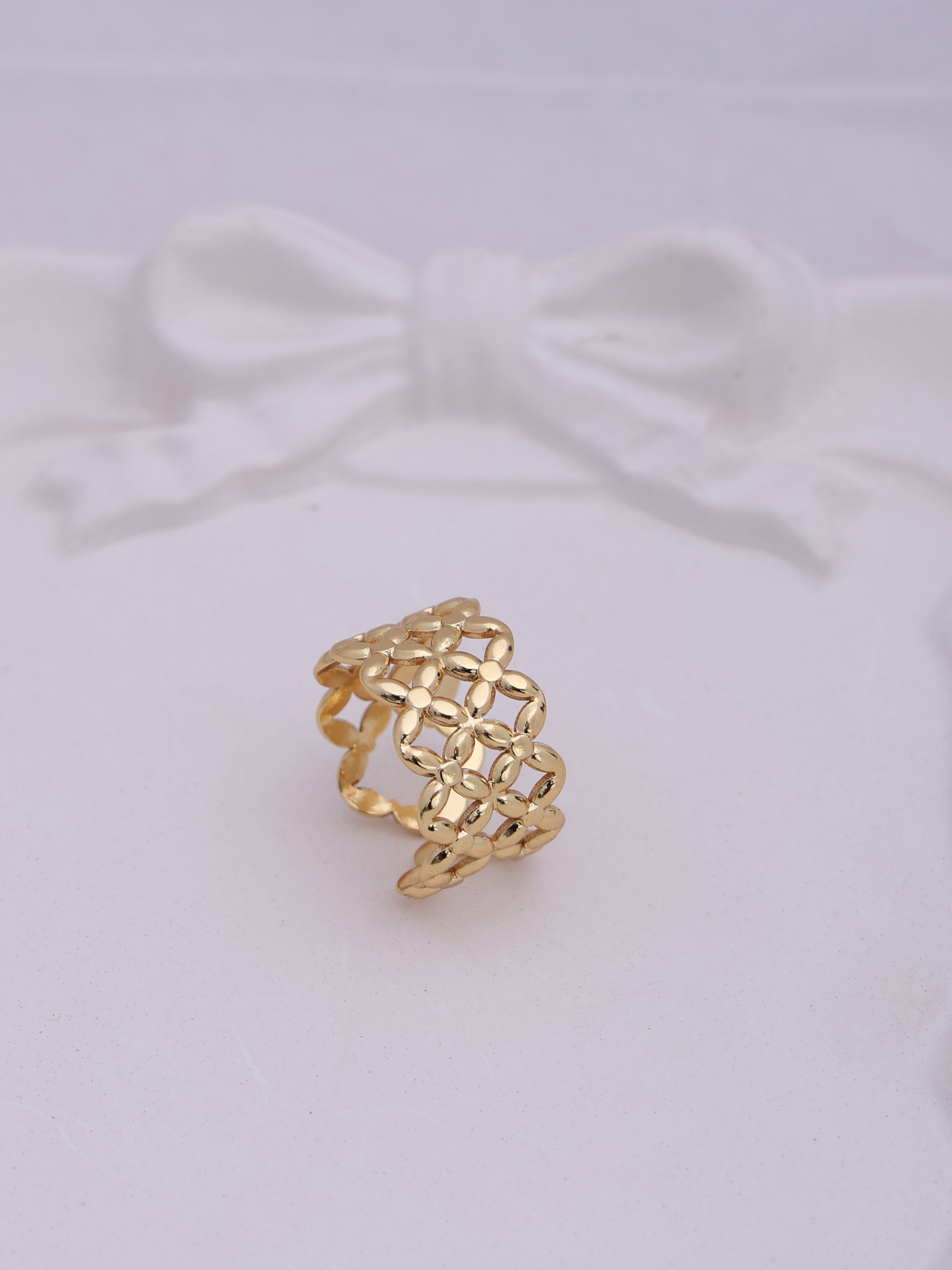 Anti-Tarnish Floral Gold Band Ring
