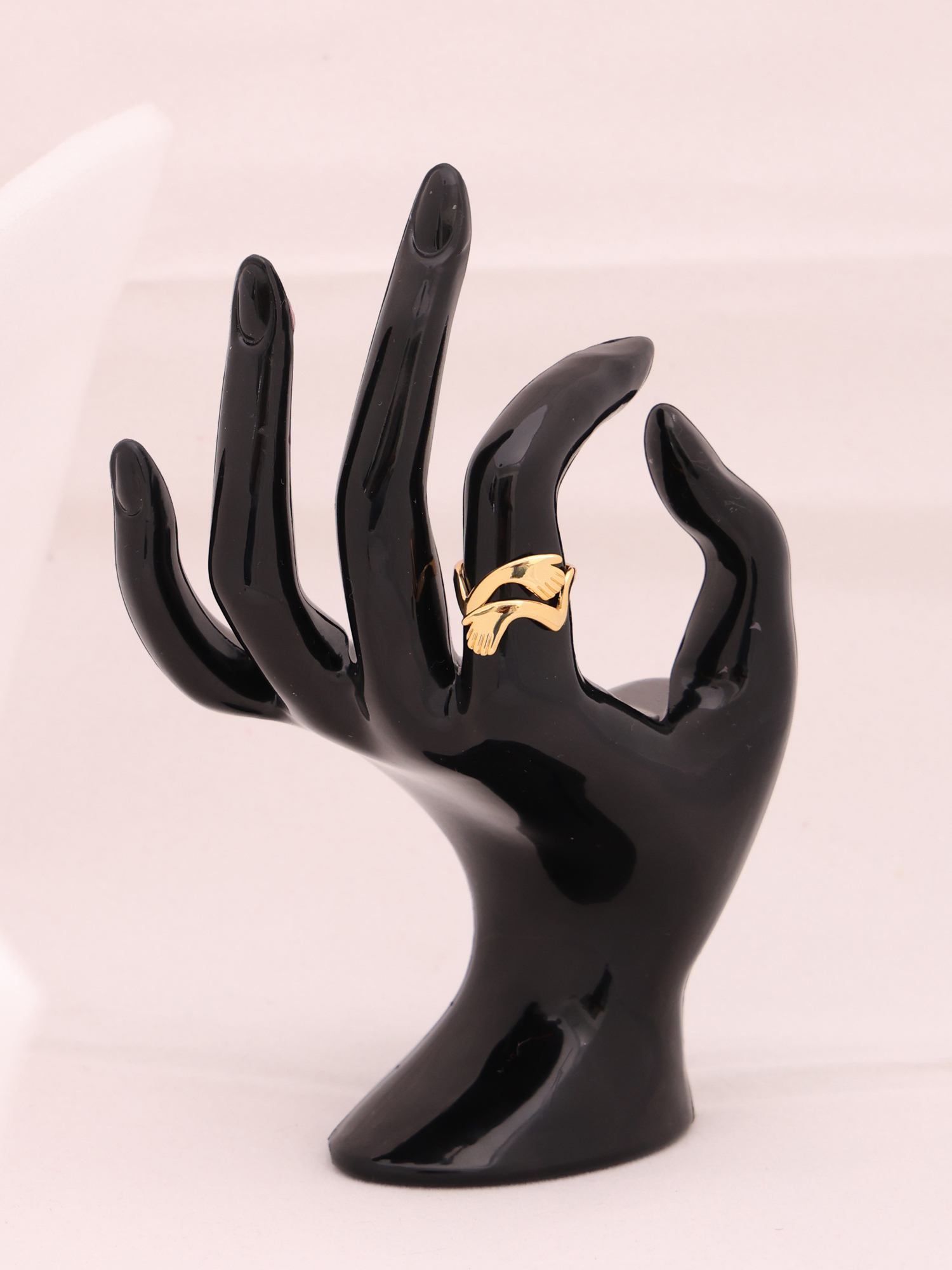 Anti-Tarnish Hug Adjustable Ring
