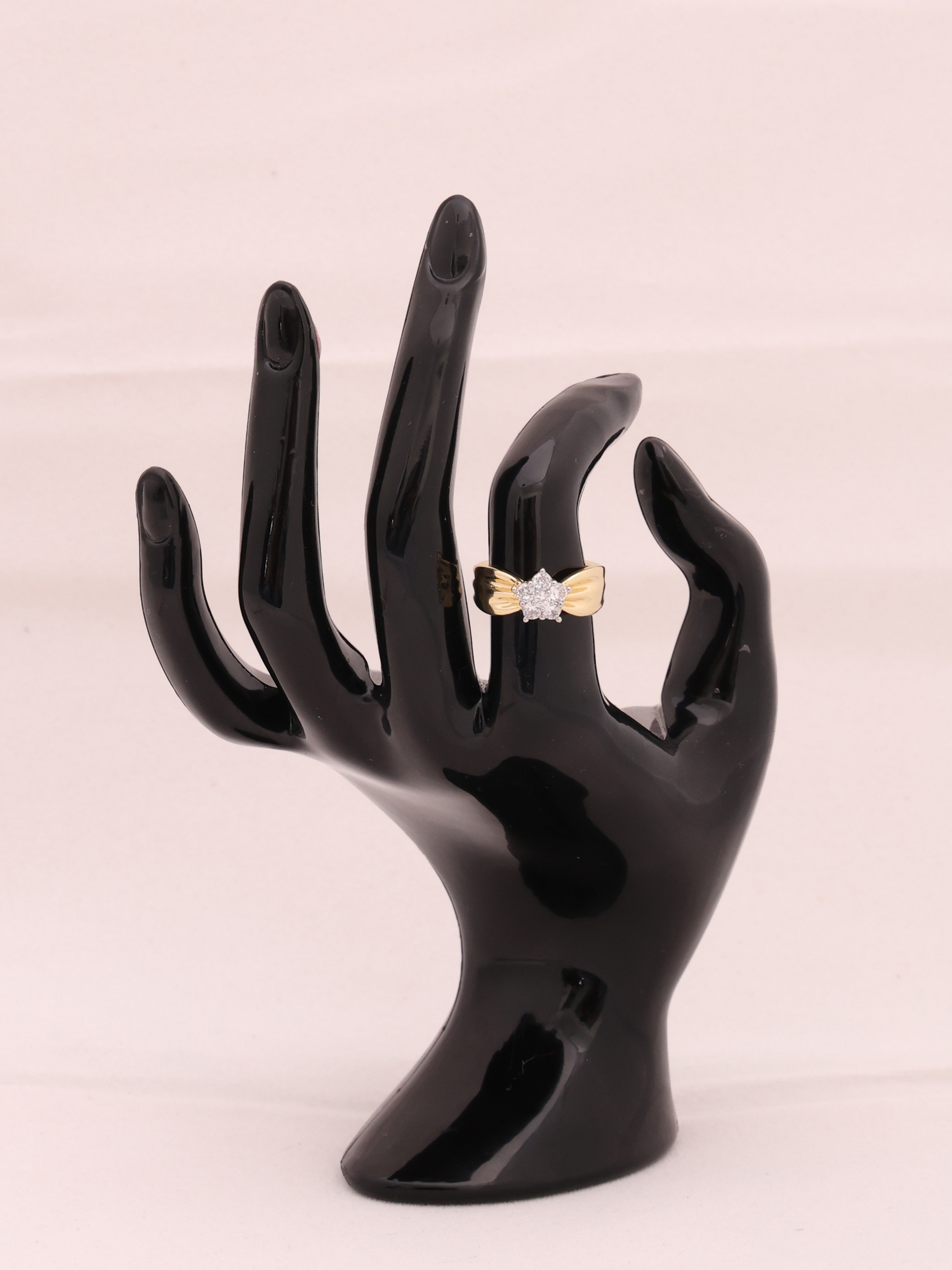 Anti-Tarnish Floral Sparkle Crystal Ring