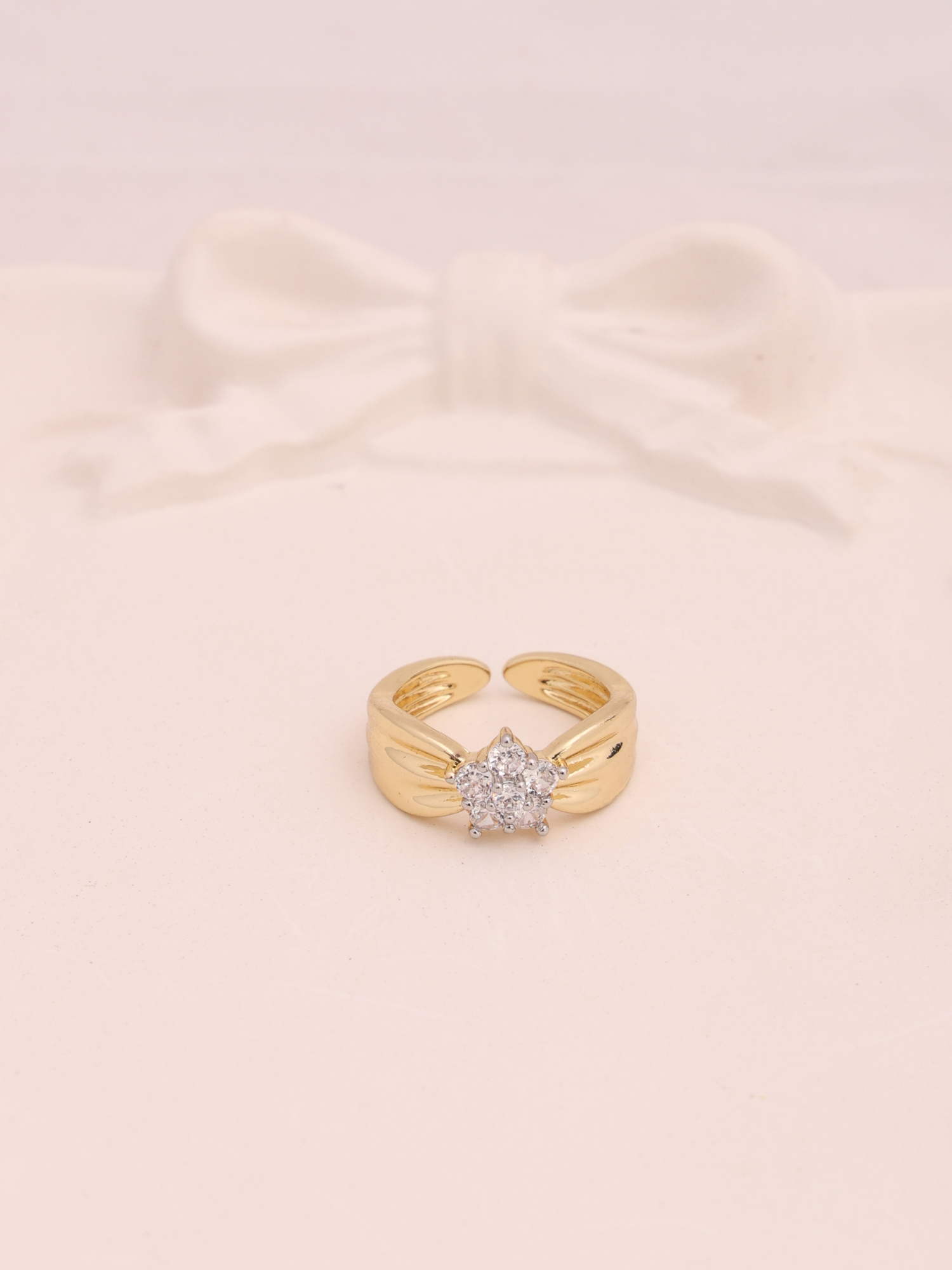 Anti-Tarnish Floral Sparkle Crystal Ring