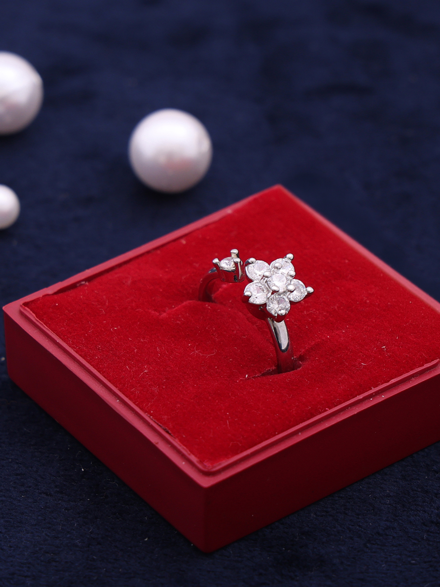 Anti-Tarnish Rotating Minimal Floral Crystal Spinner Ring