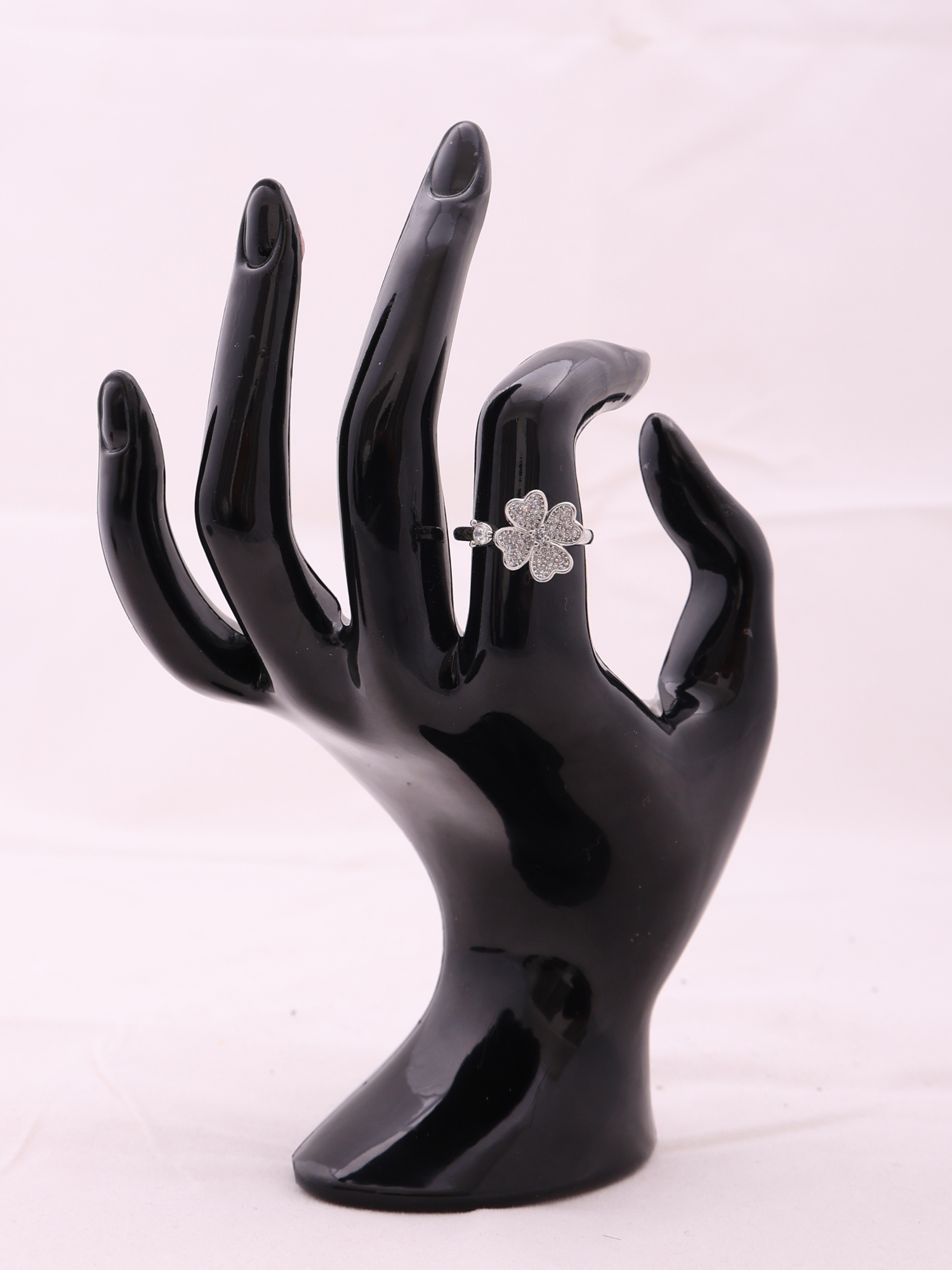 Anti-Tarnish Rotating Clover Crystal Spinner Ring