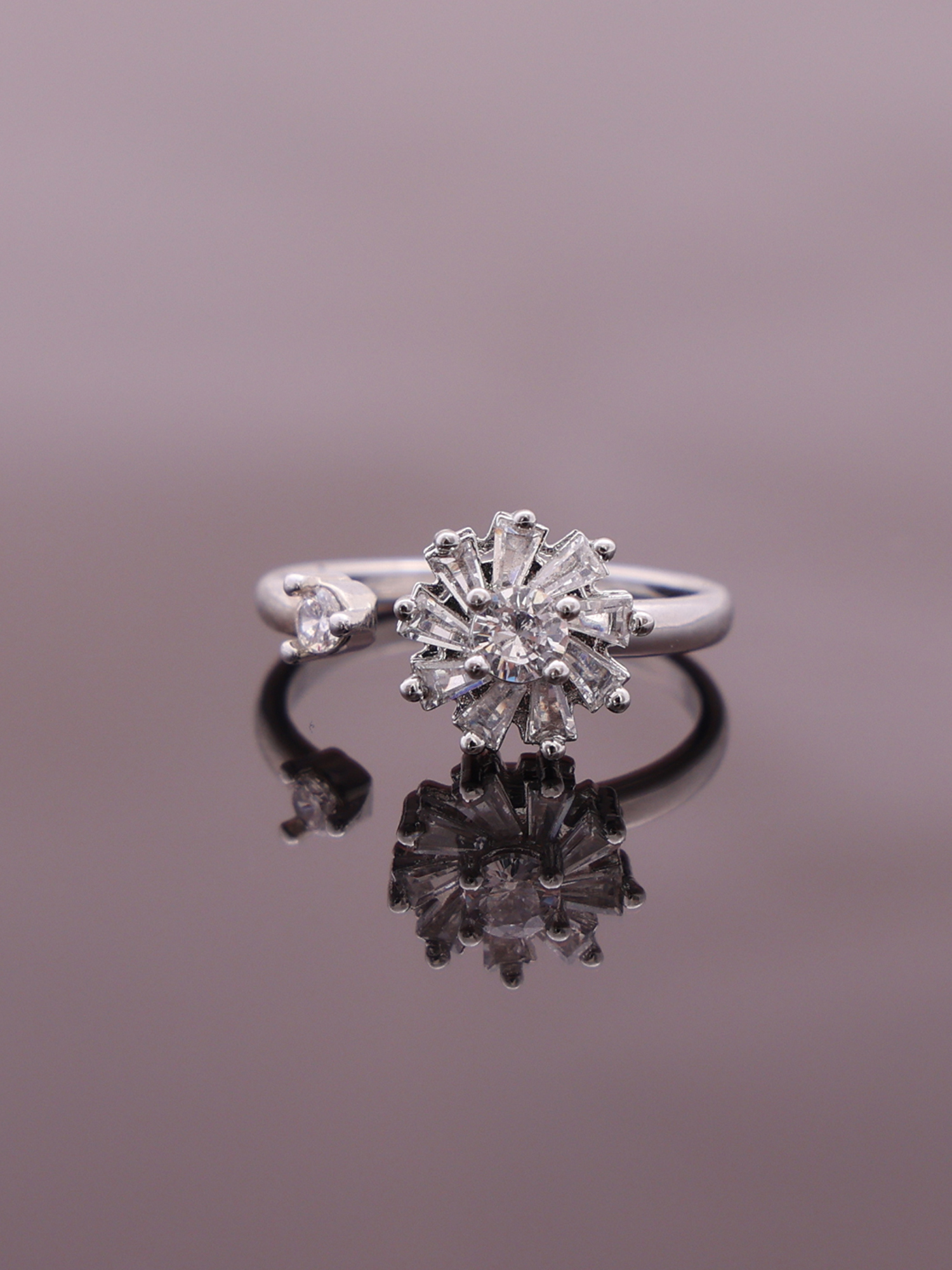 Anti-Tarnish Rotating Radiant Sunburst Crystal Spinner Ring