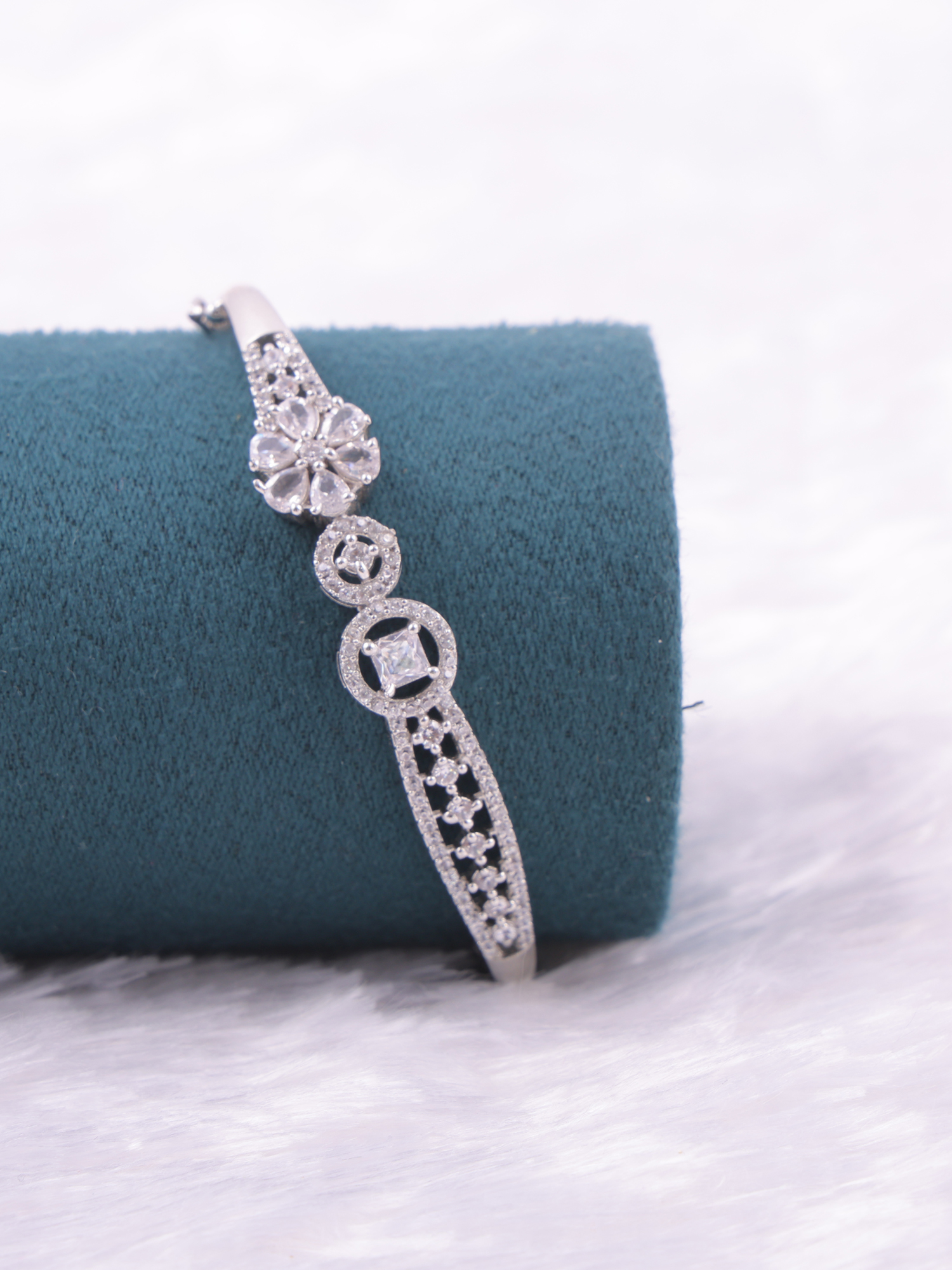 Floral Drop AD Diamond Bracelet