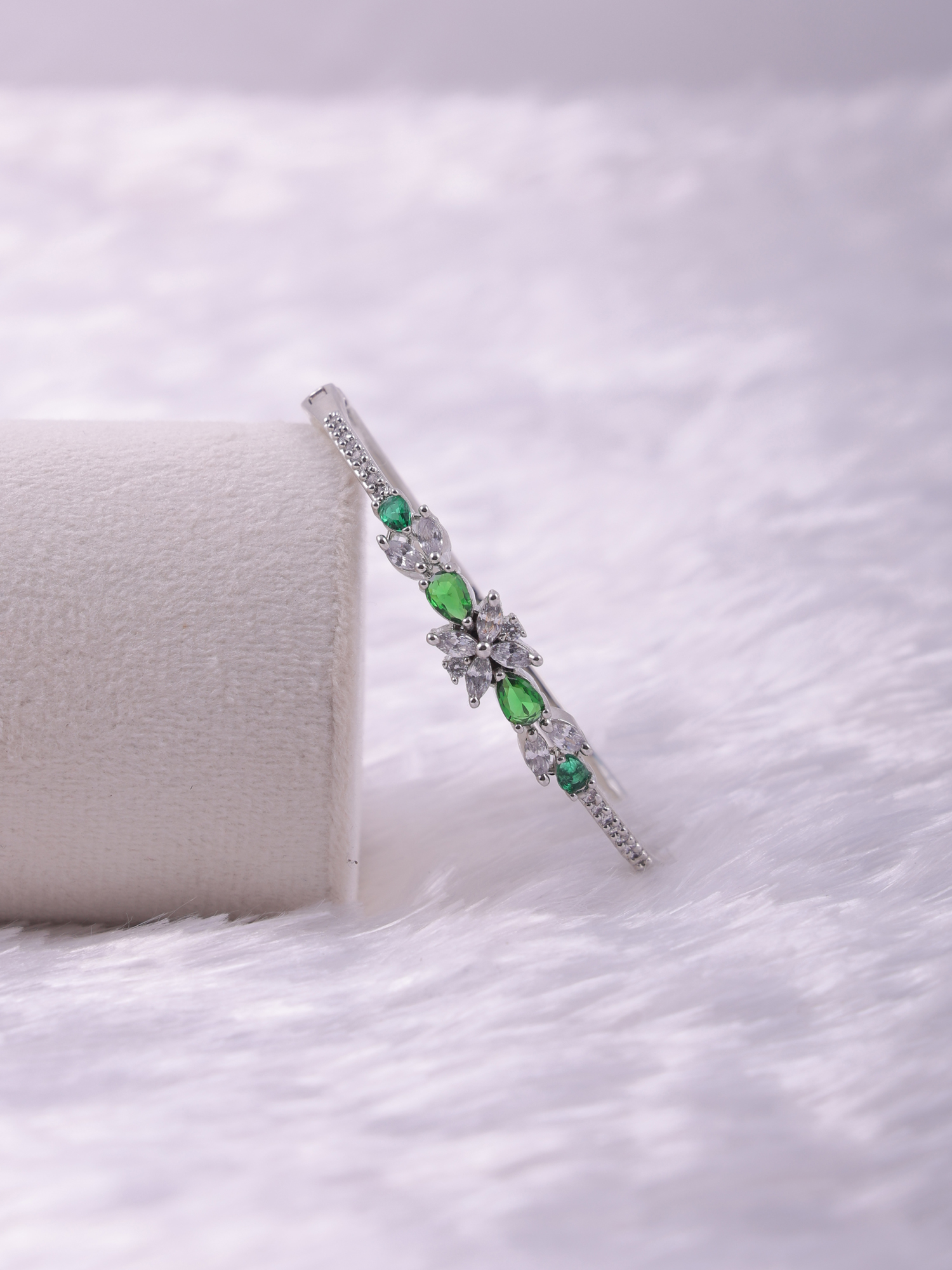 Emerald Floral AD Diamond Bracelet