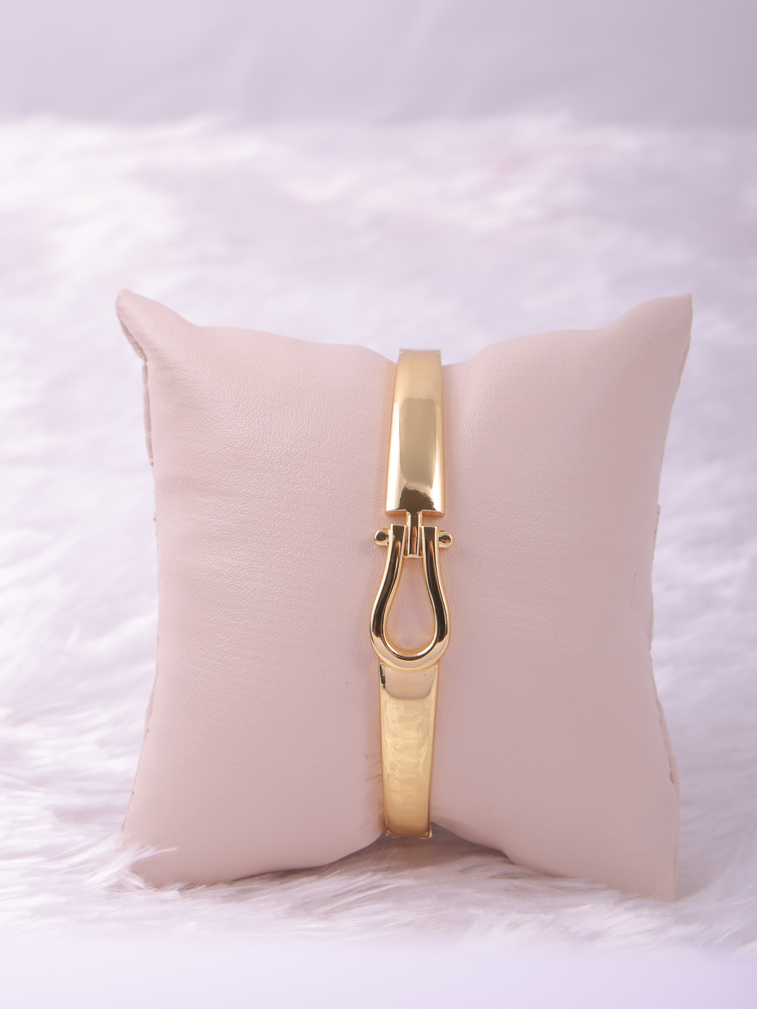 Gold Hook Lock Anti-Tarnish Bracelet