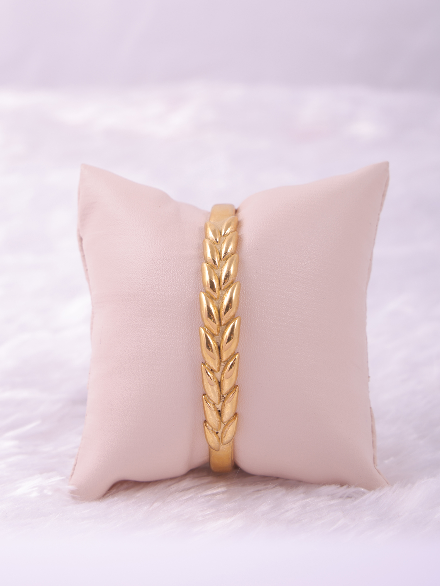 Gold Leaf Pattern Anti-Tarnish Bracelet