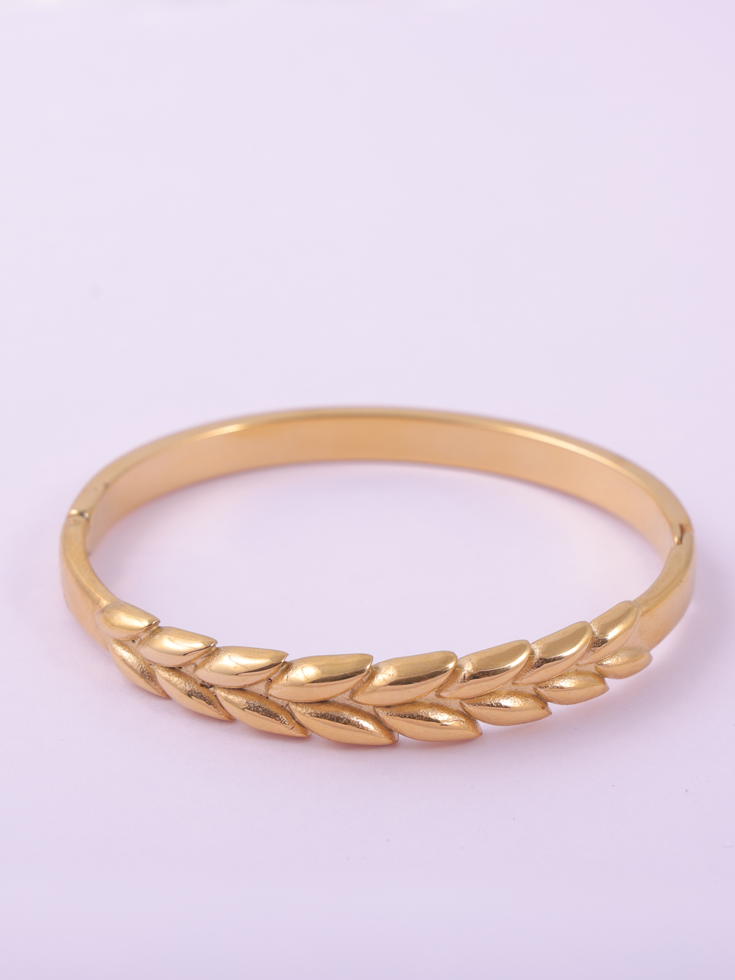 Gold Leaf Pattern Anti-Tarnish Bracelet