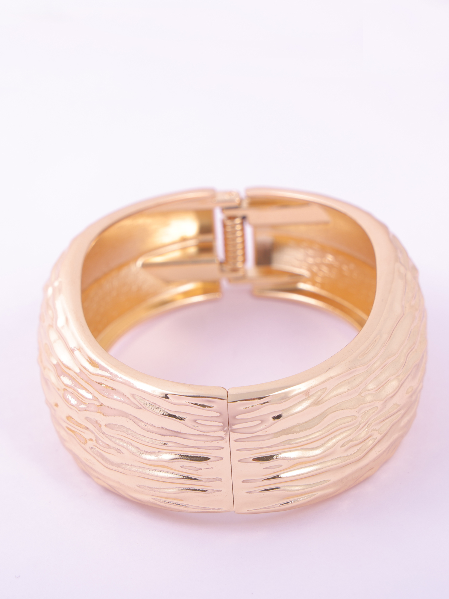 Gold Fluid Texture Anti-Tarnish Bracelet