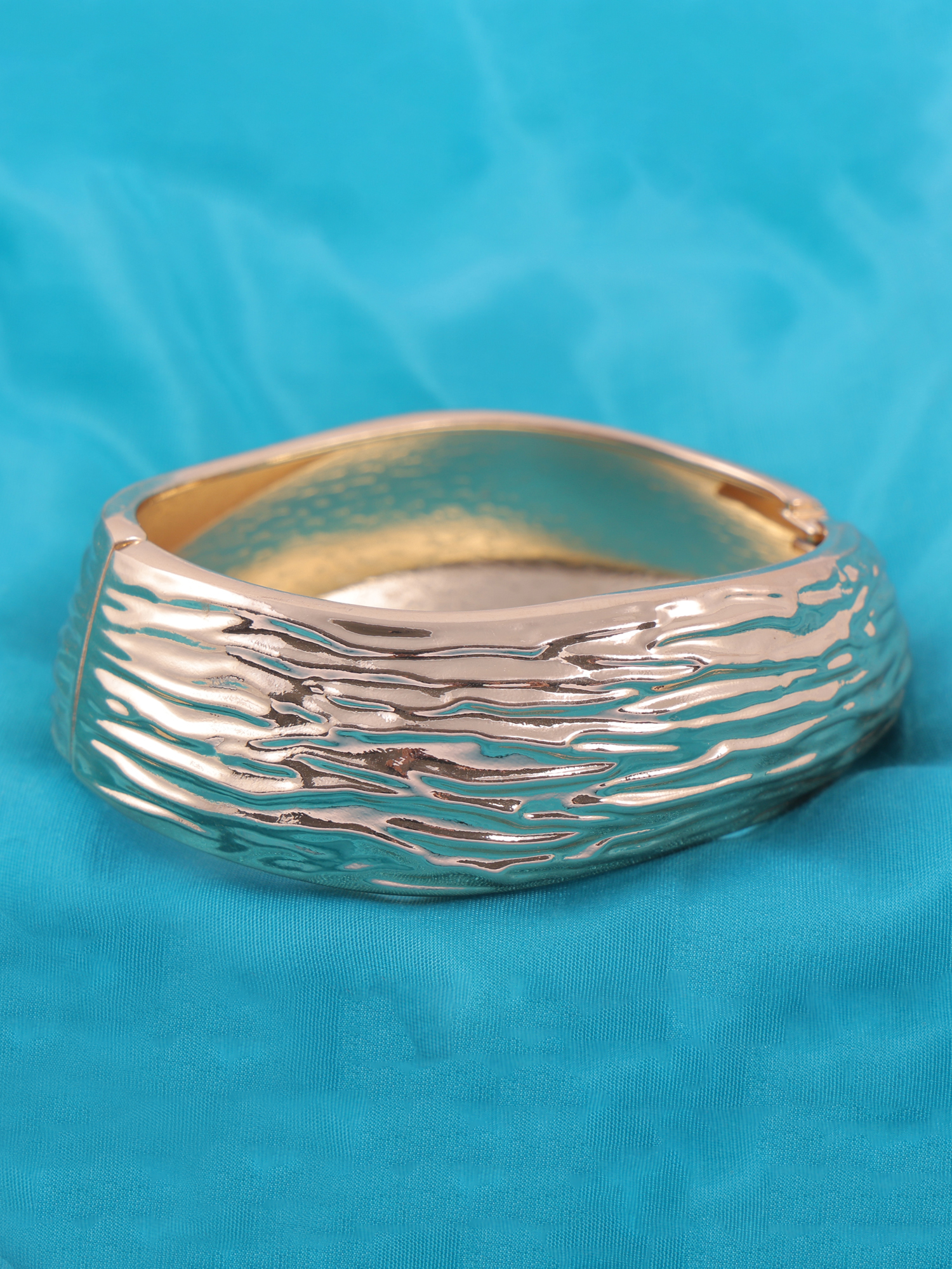 Gold Fluid Texture Anti-Tarnish Bracelet