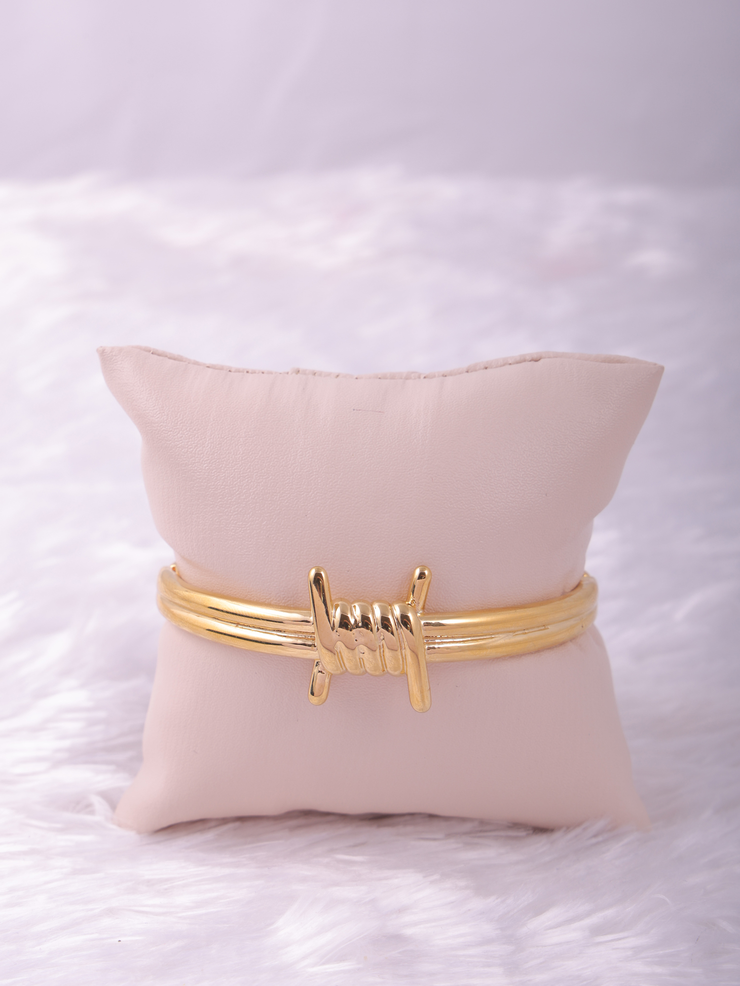 Gold Wire Knot Anti-Tarnish Bracelet